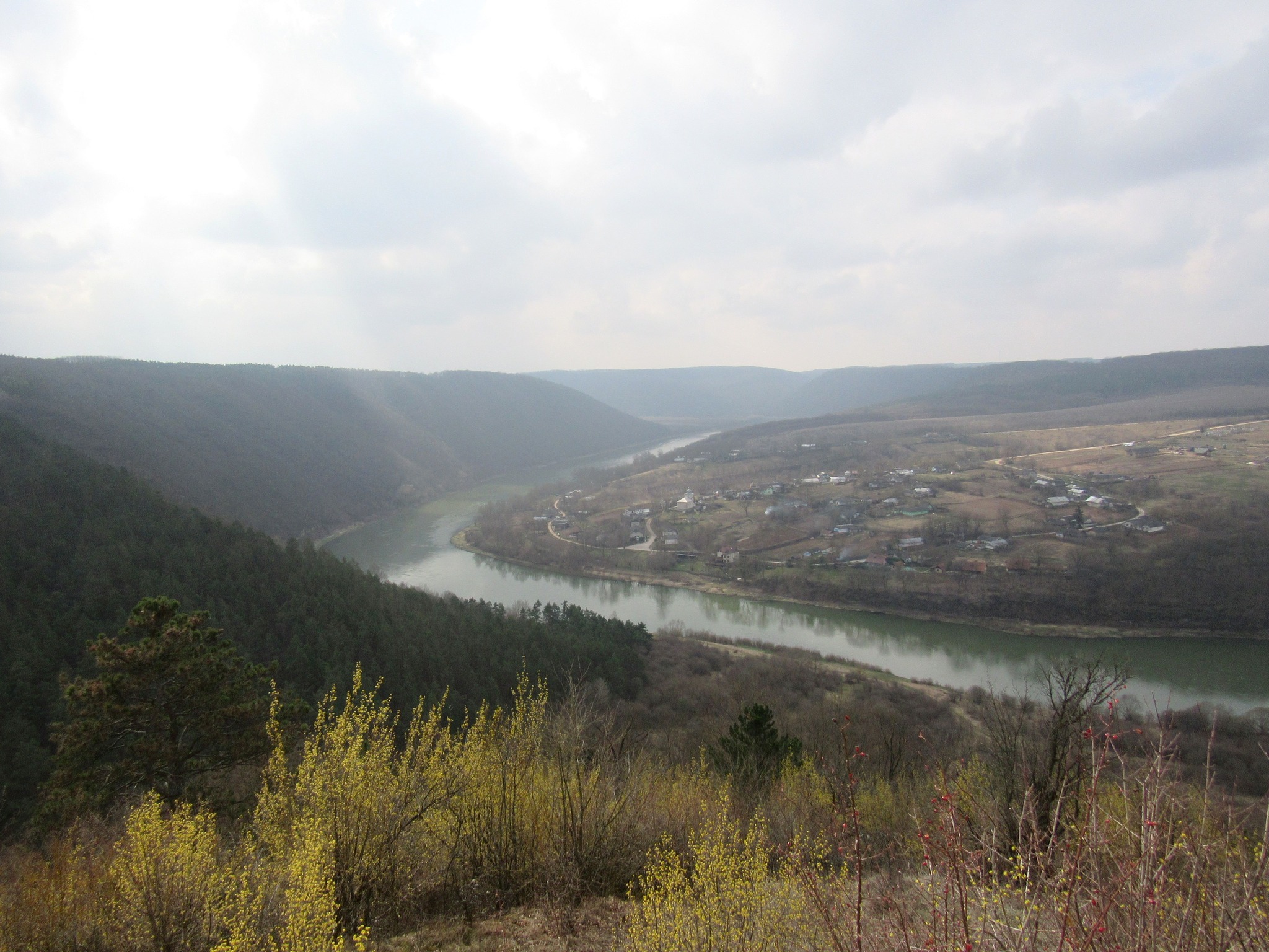 Вигляд на долину Дністра з Хмелівської ділянки