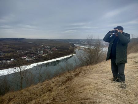 Головний природознавець – Чубатий В.Д. проводить орнінологічні спостереження